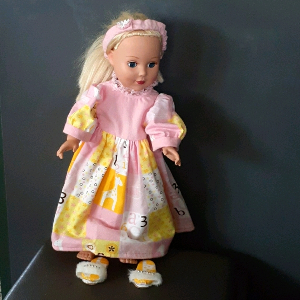 18 inch doll multicolored nightgown